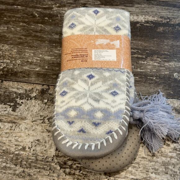 Muk Luks Womens Slipper Sock L XL 8 10 Gray Blue Knit Slip Resistant Cozy NWT - Picture 3 of 6
